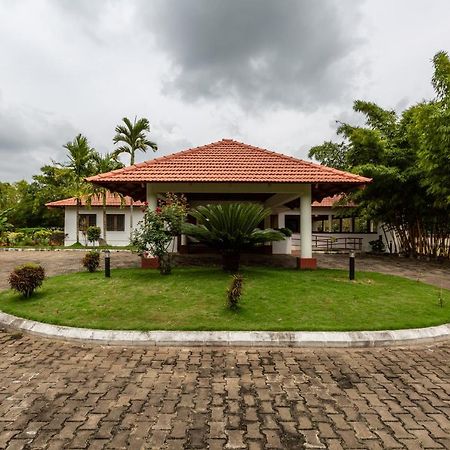 Kstdc Hotel Mayura Yagachi, Belur Belur  Екстер'єр фото